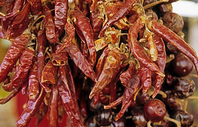 Viktualienmarkt: getrocknete Chilischoten - München
