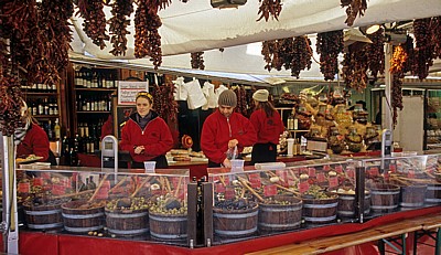 Viktualienmarkt: Olivenstand - München