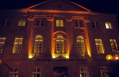 Weihnachtsbeleuchtung in der Krahnstraße 1-2 (Restaurant La Vie) - Osnabrück