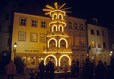 Weihnachtsmarkt auf dem Marktplatz: Weihnachtspyramide - Osnabrück