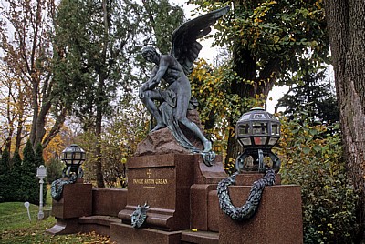 Wiener Zentralfriedhof: Grabstelle mit Engel - Wien