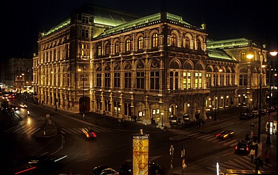 Wiener Staatsoper bei Nacht - Wien