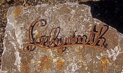 Rundwanderweg Piesberg: Hinweisschild Labyrinth - Osnabrück