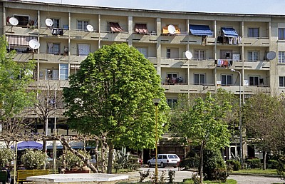 Mangalem: Wohnblock - Berat