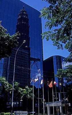 Spiegelbild der Petronas Towers - Kuala Lumpur