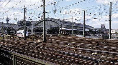 Einfahrt des Kölner Hauptbahnhofes - Köln