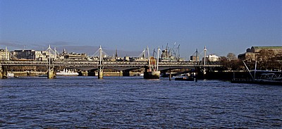 Themse, Hungerford Bridge - London