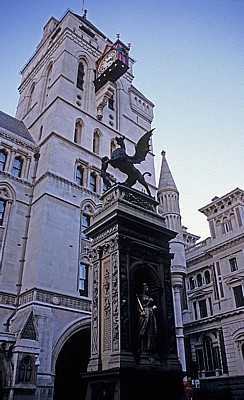 Fleet Street: Temple Bar Memorial - London