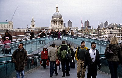 Millenium Bridge, St Paul's Cathedral - London