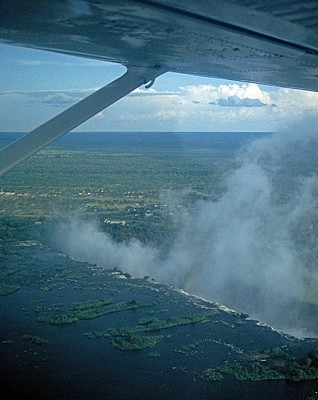 Blick über die Abbruchkante - Victoriafälle