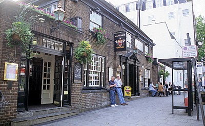 Gloucester Place: Pub Allsop Arms - London