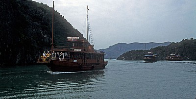 Touristenboote - Halong Bay
