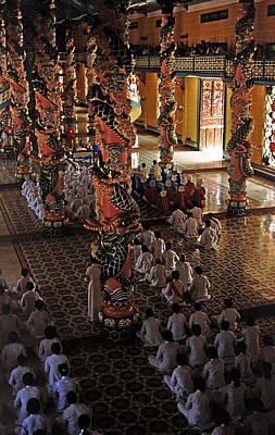 Cao Dai-Tempel: Gottesdienst - Tay Ninh