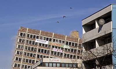 Tegernseer Landstraße (Mittlerer Ring): Sprengung des Agfa-Hochhauses - München