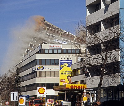 Tegernseer Landstraße (Mittlerer Ring): Sprengung des Agfa-Hochhauses - München