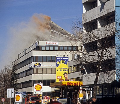 Tegernseer Landstraße (Mittlerer Ring): Sprengung des Agfa-Hochhauses - München