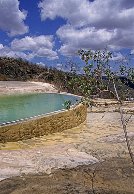 Hierve El Agua - San Isidro Roaguía