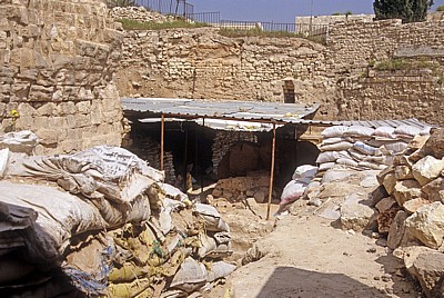 Zitadelle: Lagerplatz für Baumaterialien - Aleppo
