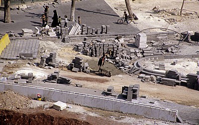 Blick von der Zitadelle auf eine Baustelle - Aleppo