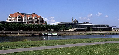 Internationales Congress Center Dresden (ICCD, rechts) und Maritim Hotel - Dresden