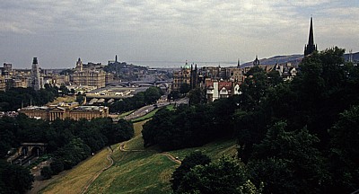 Blick vom Edinburgh Castle auf die Stadt - Edinburgh