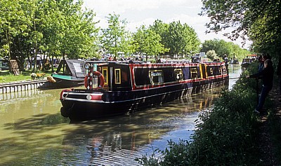 Grand Union Canal Leicester Line: Anlegen eines Narrowboats - Crick