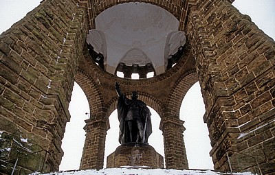 Kaiser-Wilhelm-Denkmal: Kaiser-Wilhelm-Statue - Porta Westfalica
