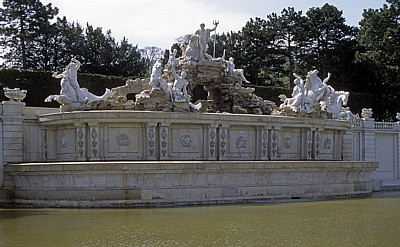Schloß Schönbrunn: Schloßpark - Neptunbrunnen - Wien