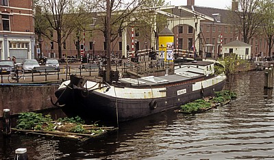 Amstel: Kahn mit „schwimmenden Gärten“ - Amsterdam