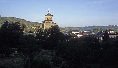 Jakobsweg (Camino Francés): Parroquia de San Nicolás de Bari (Kirche) - Molinaseca