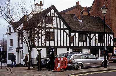 Queen Street: Ye Olde Dolphin Inn (Pub) - Derby