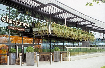 Kenyon Steps: Chaophraya - Liverpool
