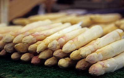Viktualienmarkt: Spargel - München