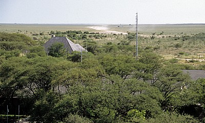 Okaukuejo: Blick vom Turm über das Camp - Etosha Nationalpark