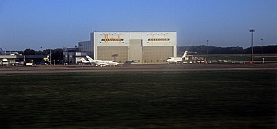 Stansted Airport: Harrods Aviation - Essex