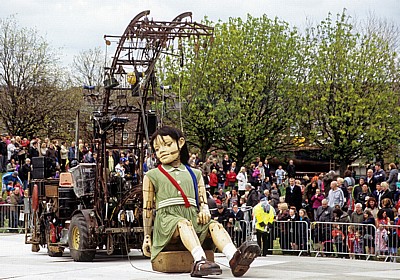 Everton Brow: Sea Odyssey - Giant Spectacular (Royal de Luxe)  - Liverpool