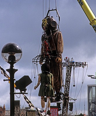 Salthouse Quay: Sea Odyssey - Giant Spectacular (Royal de Luxe)  - Liverpool