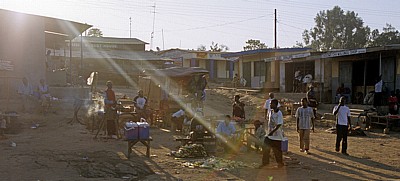 M 5: Kleiner Markt in einer Ortschaft (informeller Sektor) - Central Region