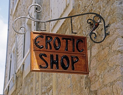 Stari Grad (Altstadt): Aushängeschild (Erotic Shop) - Budva