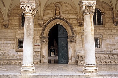 Stari Grad (Altstadt): Knezev dvor (Rektorenpalast) - Eingang - Dubrovnik