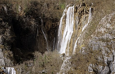 Sastavci (Zusammenfluß): Veliki slap (großer Wasserfall, Fluß Plitvica) - Nationalpark Plitvicer Seen