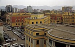 Blick vom Uhrturm: Sheshi Skanderbeg (Skanderbeg-Platz): Regierungsgebäude - Tirana