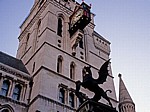 Fleet Street: Temple Bar Memorial - London