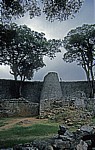 Great Enclosure (Große Einfriedung): Konischer Turm - Great Zimbabwe Ruins