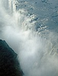 Blick auf die Abbruchkante (Rainbow Falls) - Victoriafälle