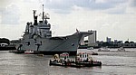 Themse: Leichter Flugzeugträger der Invincible-Klasse - London