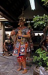 Erawan-Schrein: Tänzerinnen - Bangkok