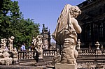 Innere Altstadt: Zwinger - Putten am Wallpavillon - Dresden