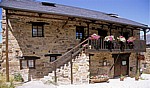 Jakobsweg (Camino Francés): Typisches Haus der El Bierzo-Region - El Acebo