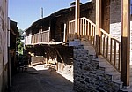 Jakobsweg (Camino Francés): Traditionelle Häuser - Valtuille de Arriba